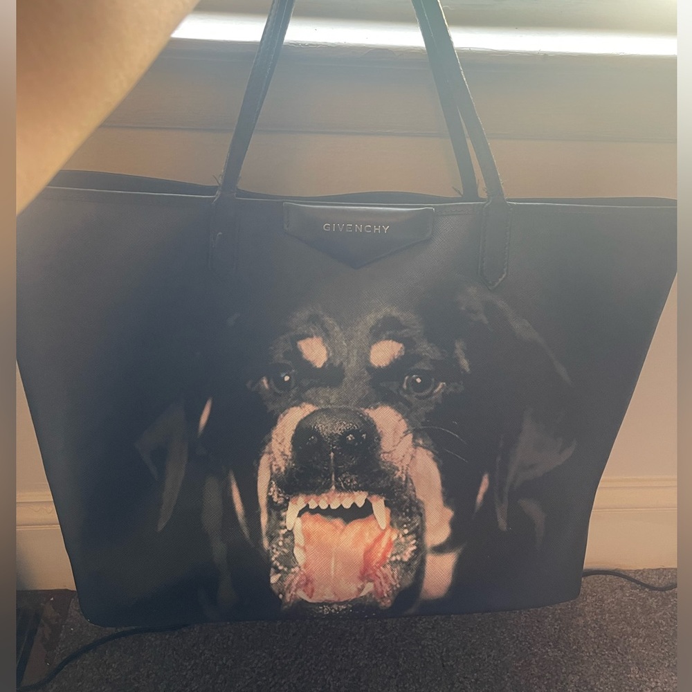 AUTHENTIC Givenchy Rottweiler tote bag!